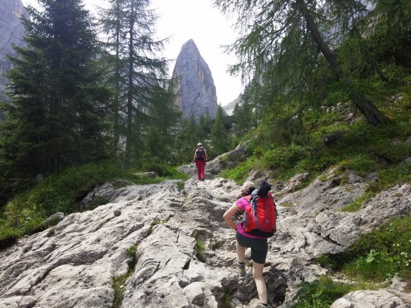 義大利多洛米提山748702