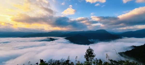 #新店四十份 #翡翠水庫壩頂 #雲海 #日出  #雲瀑 1/10 & 132979655