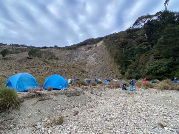【 爬山趣 】神池營地跨年趣＆2023年的第一座百岳｜小關山1980454