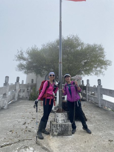 旗尾山、靈山、月光山連稜縱走2711715