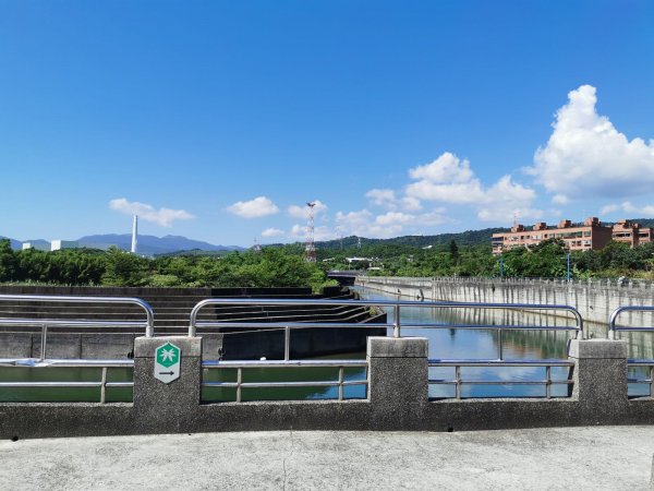 淡蘭古道北路-澳底~大里段，鎮狂風虎字碑1033789