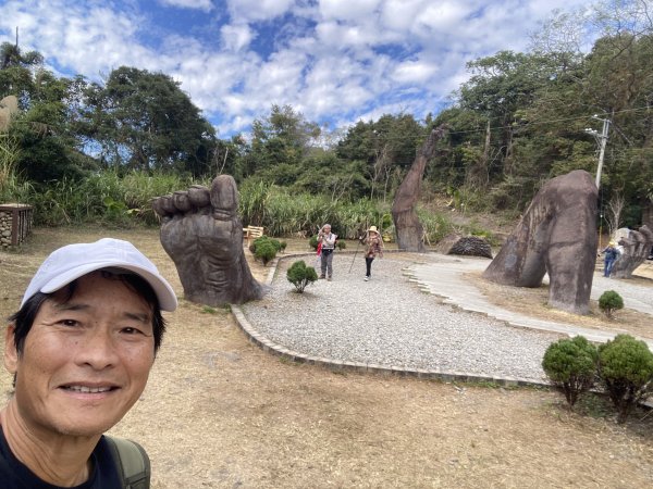 《雪山坑登山步道｜巨人之手森林秘境 Xueshankeng Hiking Trail & Giant2971172