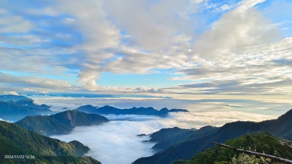 跟著雲海達人山友追雲趣-二訪 #鳶嘴山 解鎖 #黃金雲海 #夕陽雲海 #火燒雲 #琉璃光2652015