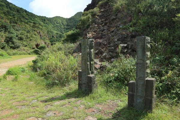 〔瑞芳〕草山三角點，黃金神社步道，本山地質公園，草山戰備道 雷達站2272983