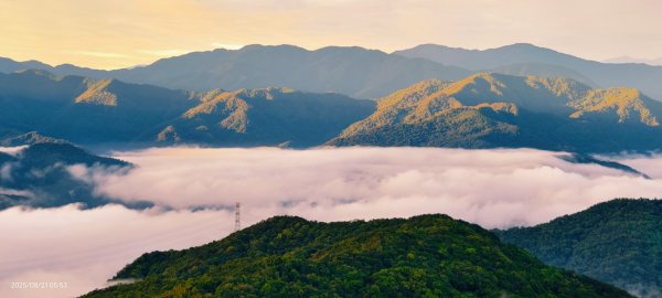 #二格山 #琉璃光 #雲瀑 #雲海流瀑 #火燒雲 #日出 8/21&222866259