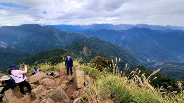 苗栗加里山，橫龍山，騰龍山，橫龍古道，鳥嘴山（上島山），南十八尖山，崎頂子母隧道，青青草原1885668