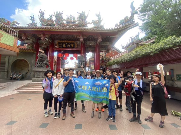 臺北大縱走第五段，劍潭站至碧山巖 【年輕人爬山趣】2761670