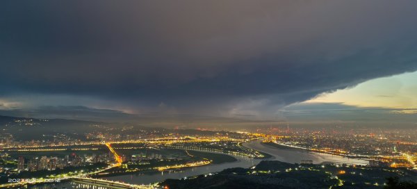 首登觀音山系之尖（占）山&潮音洞 #雷電雲 #閃電雲 #雷雲2282287