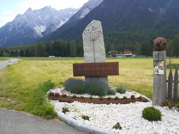 義大利多洛米提山748696