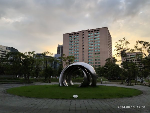 大安森林公園、瑞陽公園、大港墘公園、宏匯瑞光廣場【走路趣尋寶】【臺北健走趣】2574696