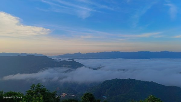 石碇趴趴走追雲趣 - 夜景 #琉璃光雲海流瀑 & 曙光火燒雲 & 藍天 #雲海流瀑 7/1&102539186