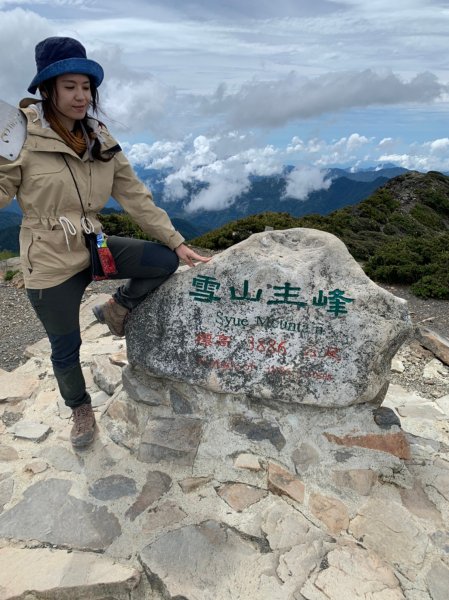 雪山主東北下翠池｜4天4夜｜北稜角上雪北｜聖稜線Y型縱走｜拜訪童話夢幻小屋｜入門C+級縱走2088539