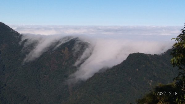 12/18寒流追霧淞太晚出發，第七次夫婦山終於滿滿的雲海和經典雲瀑 !1956939