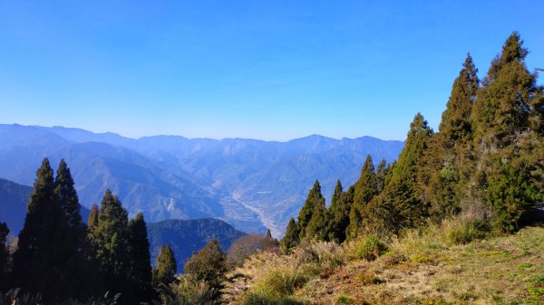 搭車很久很顛的百岳菜市場，郡大山望鄉1278606