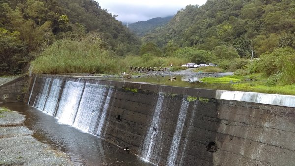 綠草如茵的五峰旗、林蔭溪潭的月眉坑瀑布841532