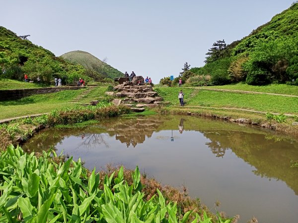 【臺北大縱走 2】【台北-臺灣百大必訪步道】湖光山色的二子坪步道、陡上陡下的大屯山西峰1338039
