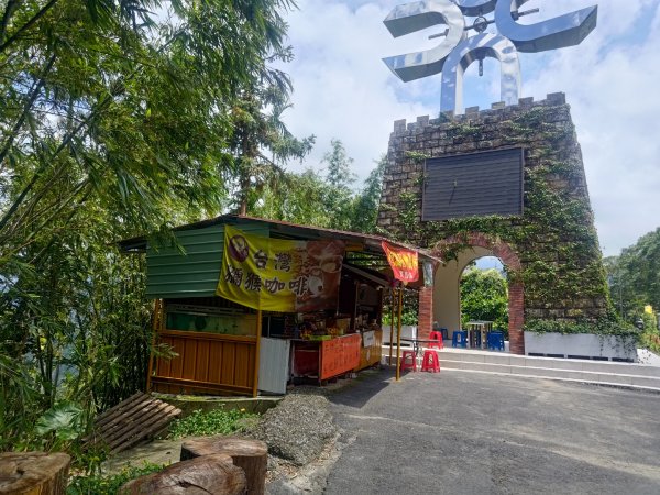 華山4-2號步道上雲嘉連峰2579367