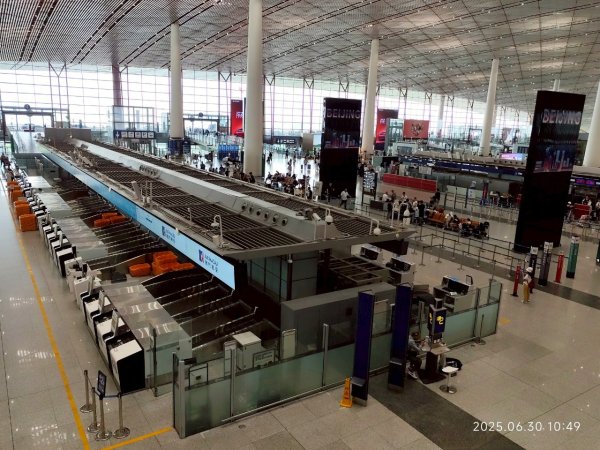 北京首都機場飛回臺灣桃園國際機場2842383