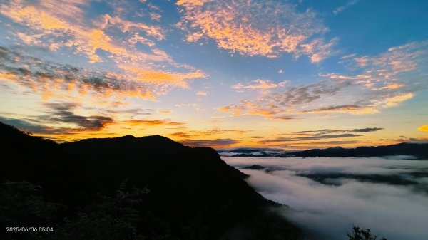 跟著雲海達人山友追雲趣 #日出雲海 #火燒雲 6/62804205