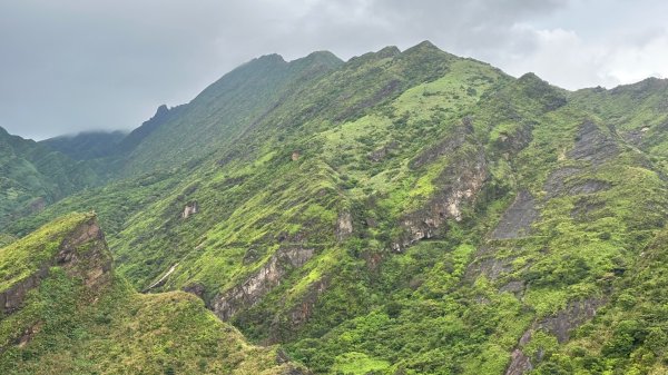 劍龍稜202510172920304