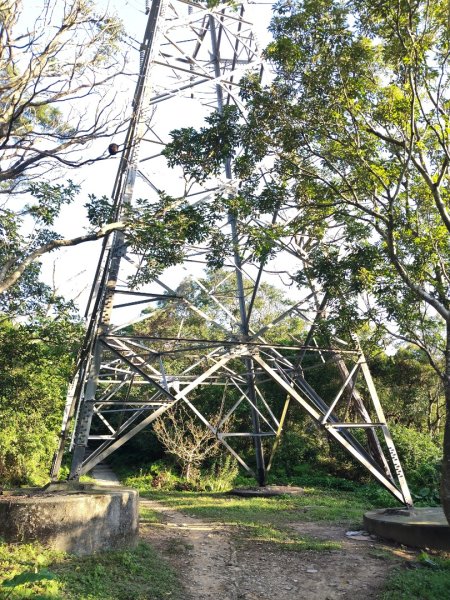 微笑山線：【天上山系】烘爐地土地公段：外南勢角山2963533