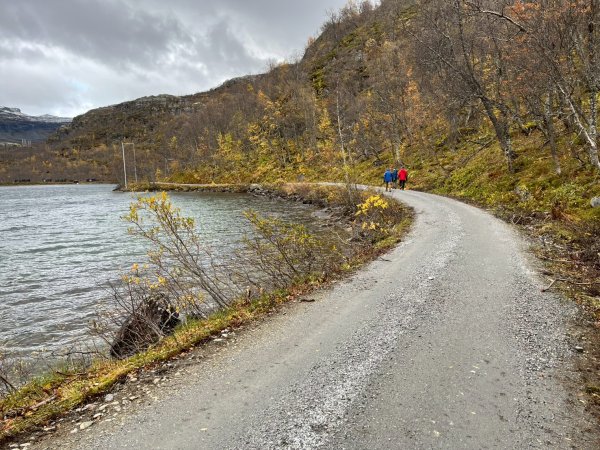 Norway-Myrdal-VATNAHALSEN HOTEL-湖邊健行2917770