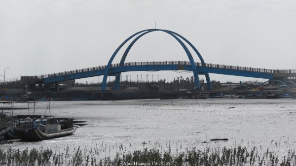 《彰化》海空夕照｜王功燈塔及芳苑海空步道健行賞冬候鳥202601102980272