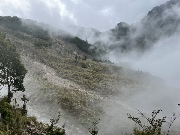 百不一遇-小關山神池2239377