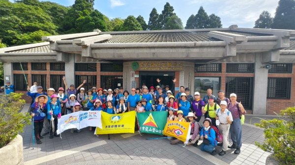 擎天崗→石梯嶺→頂山→風櫃嘴→天溪園→聖人橋【任務二 2025臺北大縱走 3+4】2836552
