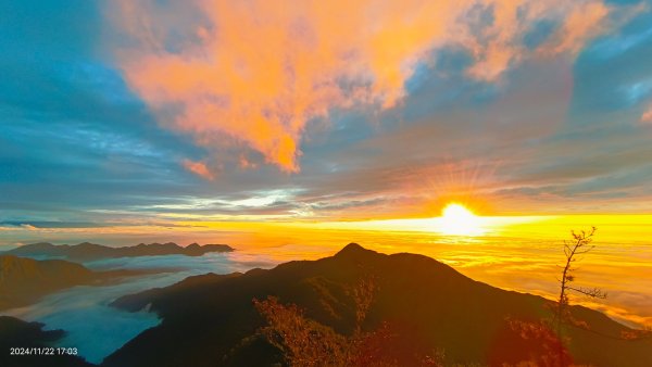 跟著雲海達人山友追雲趣-二訪 #鳶嘴山 解鎖 #黃金雲海 #夕陽雲海 #火燒雲 #琉璃光2652036