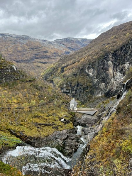 Norway-Myrdal-VATNAHALSEN HOTEL-湖邊健行2917775