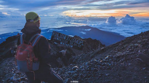 【海外健行】黯然消魂的火山攀登：龍目之巔林賈尼火山2823292