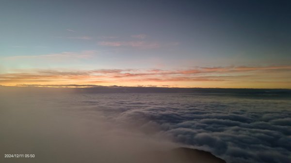 大屯山差強人意 #琉璃光 #火燒雲 #日出 #雲海 12/112666934