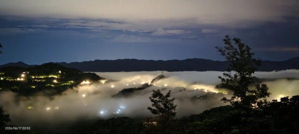 #二格路 #琉璃光 #雲瀑 #二格山  #雲海流瀑  6/173075609