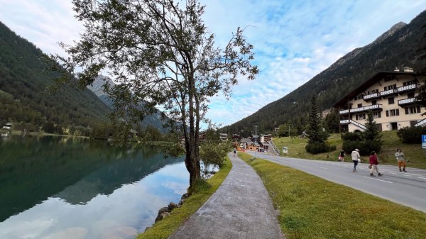 TMB/Le Fouly via Ferret to Courmayeur3093832