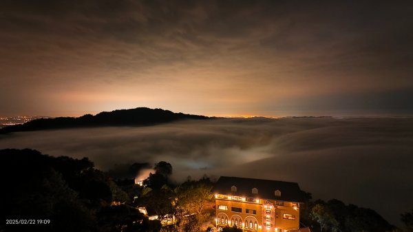 苗栗大湖 #薑麻園 #雲洞山莊 #琉璃光 #雲海 #雲瀑 2/222718348
