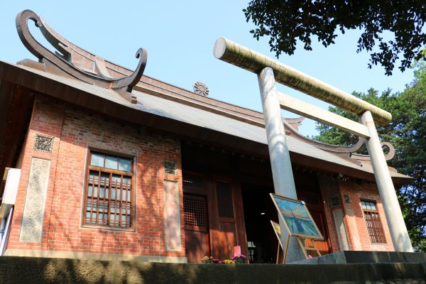 閩南式燕翹脊屋頂的日本神社。通霄神社852500