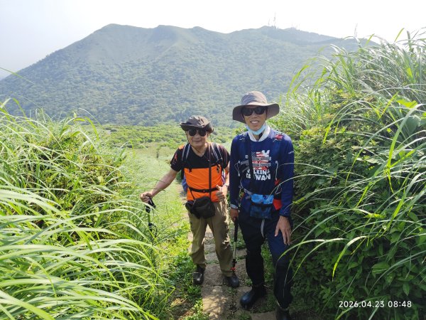【臺北大縱走 2】二子坪→大屯山主峰→大屯坪步道→二子坪步道3041907