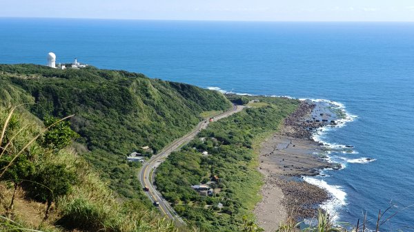貢寮區三貂角燈塔+萊萊越嶺古道+萊萊山+萊萊三叉峰+吳家古厝+舊草嶺隧道北口+福隆車站