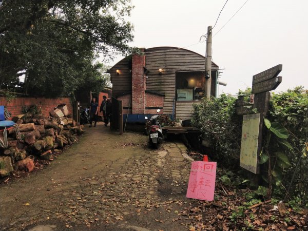 新店小獅山訪11座涼亭縱走待老坑山尋山頭902186