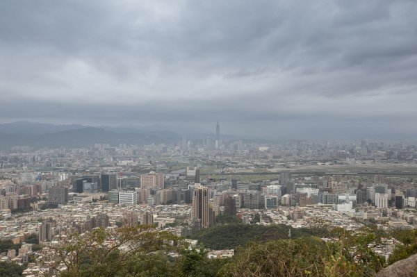 氣勢而親近的入門級攀岩步道-內湖剪刀石(金面山)1512075