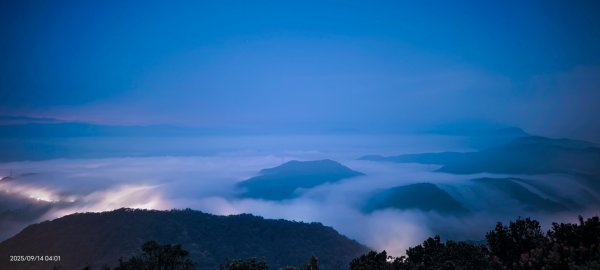 #二格山 #琉璃光 #霞光 #雲海流瀑 #日出 9/142883758