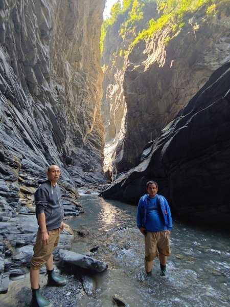 多納鬼斧神工峽谷步道(一線天)2730464