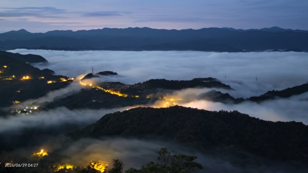 #二格路 #琉璃光 #二格山 #雲海流瀑 #日出 #火燒雲 6/293080041
