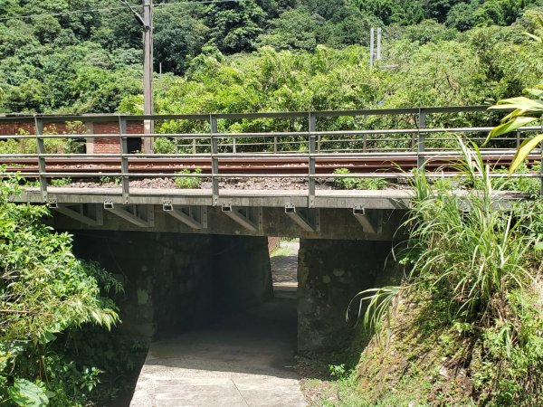 三貂嶺火車站 ＞＞三貂瀑布群 中坑古道 柴寮古道 ＞＞ 出猴硐2559804
