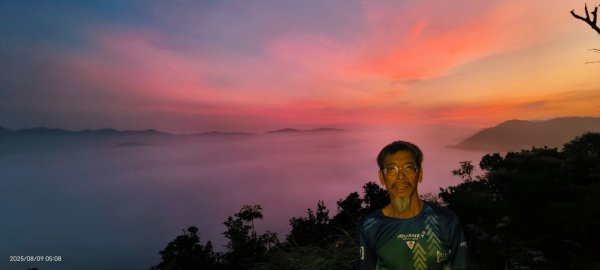北宜郊山之濫觴 #琉璃光雲海 #月圓雲海 #日出雲海 #火燒雲 8/92854935
