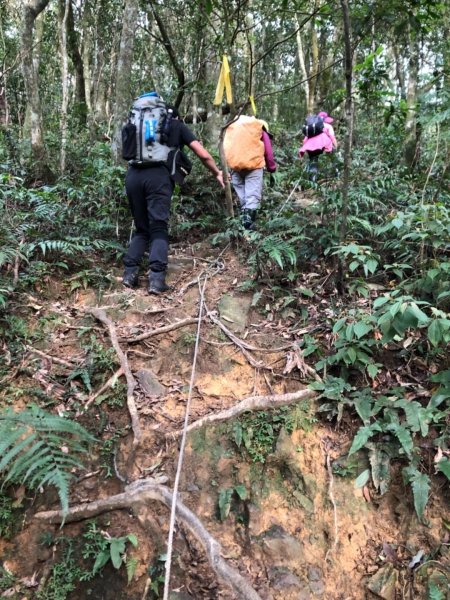 紅河谷上拔刀爾山828966