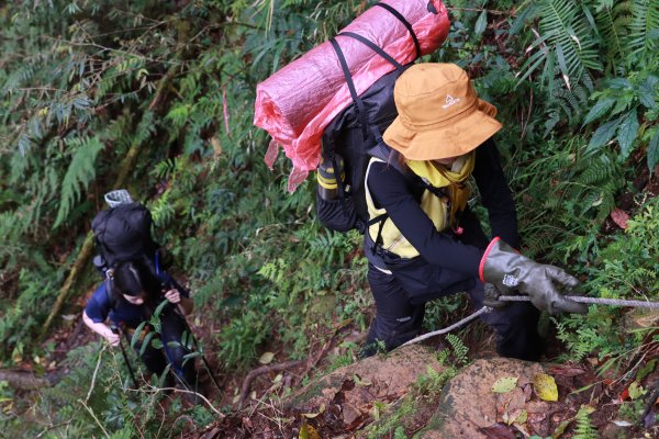 豐山眠月：石夢谷連走水漾千人洞2757769