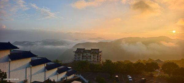 #新店四十份 #日出 #雲瀑 8/213110610