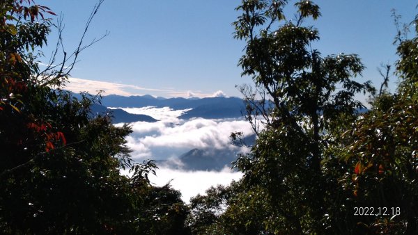 12/18寒流追霧淞太晚出發，第七次夫婦山終於滿滿的雲海和經典雲瀑 !1956929